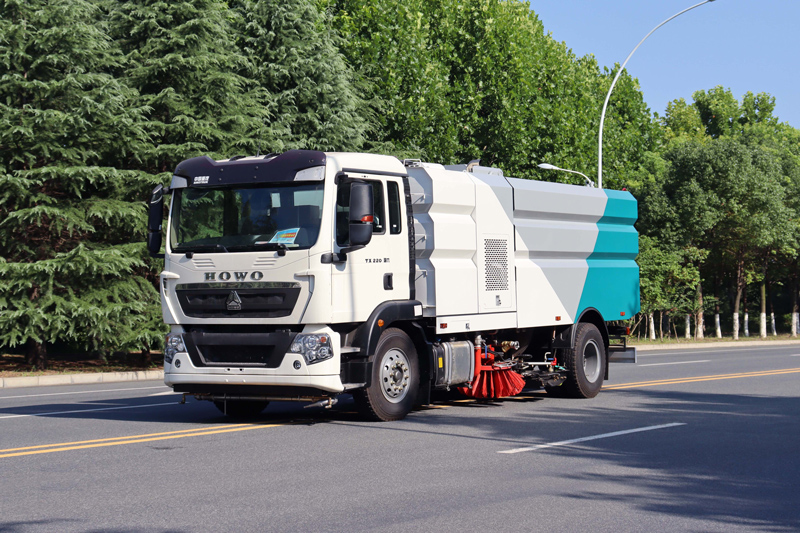 重汽豪沃洗掃車